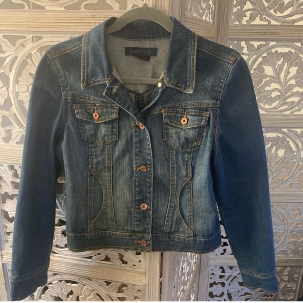 Excellent Preowned Condition Jean Star Jean Jacket Size P/Medium. Very Cute